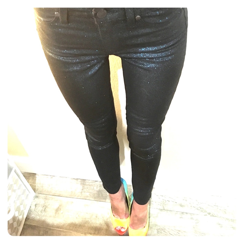 👖 🔥 BNWOT NEVER WORN Paige Jeans 🔥 👖 - Picture 1 of 7